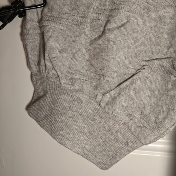 Women's Simply Vera Vera Wang Textured Three Quarter Sleeve Sweatshirt - NWT - Picture 6 of 13